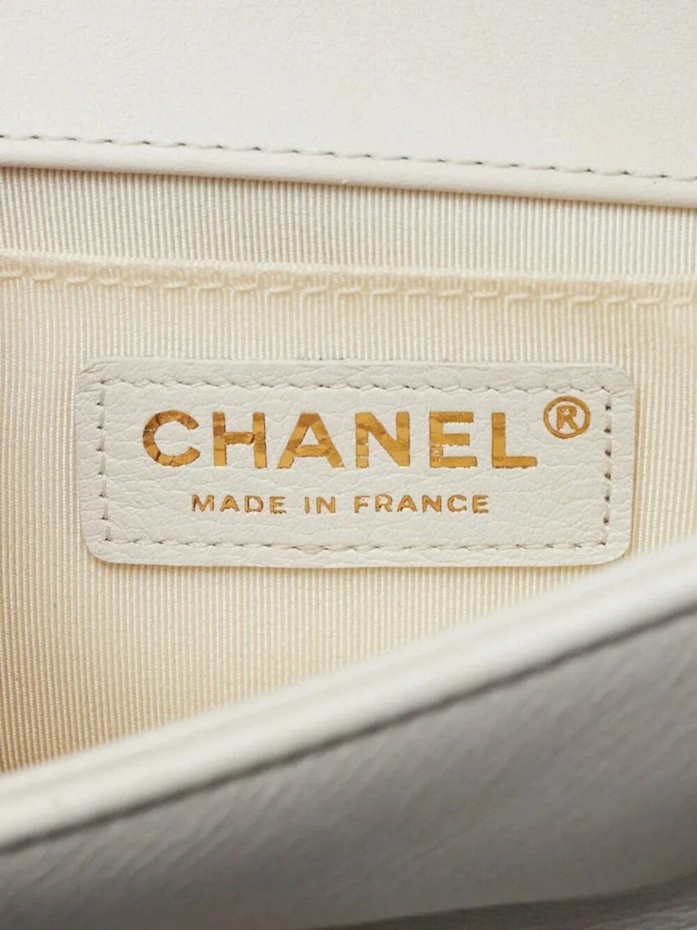Chanel White Leather and Multicolor Lurex Chevron Small Boy Bag - Picture 7 of 11